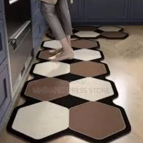 Scalloped kitchen runner