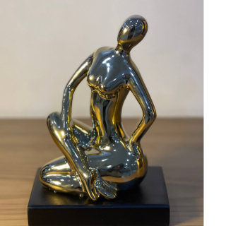 Sexy lady/big bum gold figurine